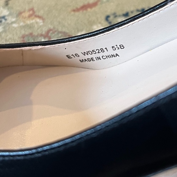 Cole Haan Elsie Black patent wedge W5.5 2.5 inch heel BNIB - Picture 5 of 8